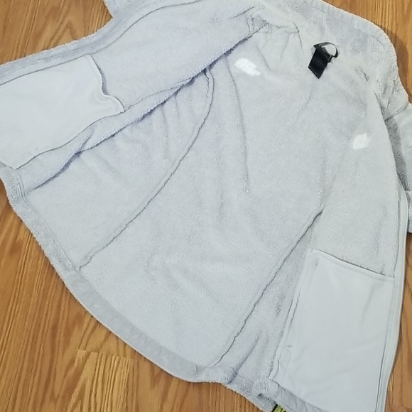 The north face fleece jacket med - Picture 12 of 12